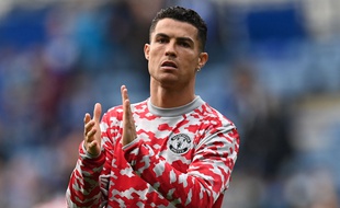 Cristiano Ronaldo à l'échauffement avant le match de Manchester United à Leicester, ce samedi.