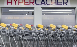 Le supermarché Hyper Cacher porte de Vincennes à l'est de Paris