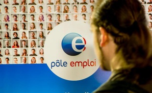 Depuis l'élection de François Hollande en mai 2012, près de 625.000 chômeurs supplémentaires se sont inscrits à Pôle emploi