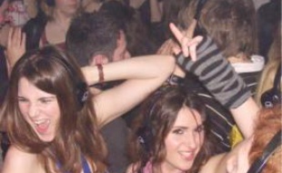 la « Silent disco » jouit d'un succès retentissant en Angleterre.