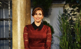 L'actrice Eva Mendes lors de la présentation de sa collection à la Fashion Week de New York en 2016