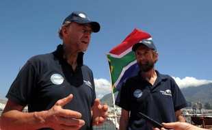 Un aventurier britannique âgé de 68 ans, Sir Ranulph Fiennes, victime d'engelures, a décidé d'abandonner son équipe qui tente une traversée du continent Antarctique en hiver, sans assistance et sans secours possible.