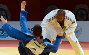Teddy Riner (droite) à Rabat le 24 mai 2015