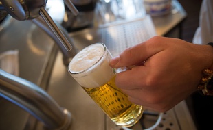 Une bière pression, comme l'aiment les supporters irlandais.
