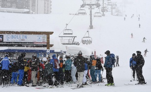 Le 7 mars 2017, à Tignes, en Savoie. Une avalanche a eu lieu ce mardi matin dans la station et a traversé une piste bleue sans faire de victime.