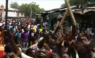 Image tirée d'une vidéo réalisée par TVC News sur un double attentat sur un marché populaire à Maiduguri, le 25 novembre 2014, dans le nord-est du Nigeria