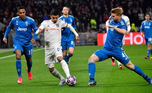 Houssem Aouar a livré un match remarquable ce mercredi. Philippe DESMAZES
