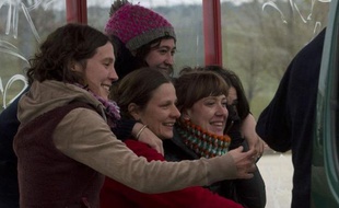 EELV "se félicite" de la sortie de prison de la militante basque Aurore Martin, qui vient d'être libérée sous caution à Madrid, et "appelle à poursuivre la mobilisation" pour l'abandon des poursuites à son encontre, dans un communiqué publié samedi.