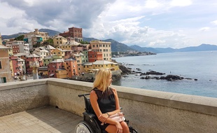 Mélina Kouratoras (ici à Portofino) a créé Handiplanet