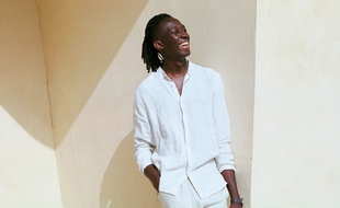 Révélé par l'émission Top Chef, Mory Sacko jeune chef étoilé ouvrira mercredi à Lyon une terrasse éphémère sur l'esplanade de Fourvière.