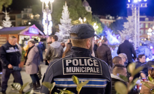 Des manifestants ont tenté de s'introduire dans le marché de Noël de Nice, empêchant les familles de s'y rendre (Illustration)