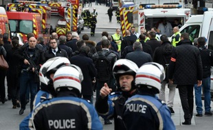 Opération policier antiterroriste à Saint-Denis en lien avec les attentats de Paris, le 18 novembre 2015