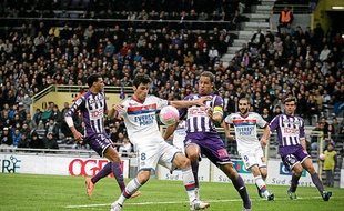 Yoann Gourcuff lors d'un match face à Toulouse, le 18 avril 2012