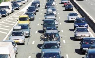 Le mois dernier, 408 personnes ont péri sur les routes, contre 306 en juin 2008.