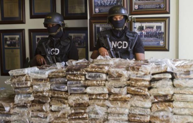 A Punta Cana (République dominicaine), 680 kilos de cocaïne ont été découverts à bord d'un Falcon à destination de la France.