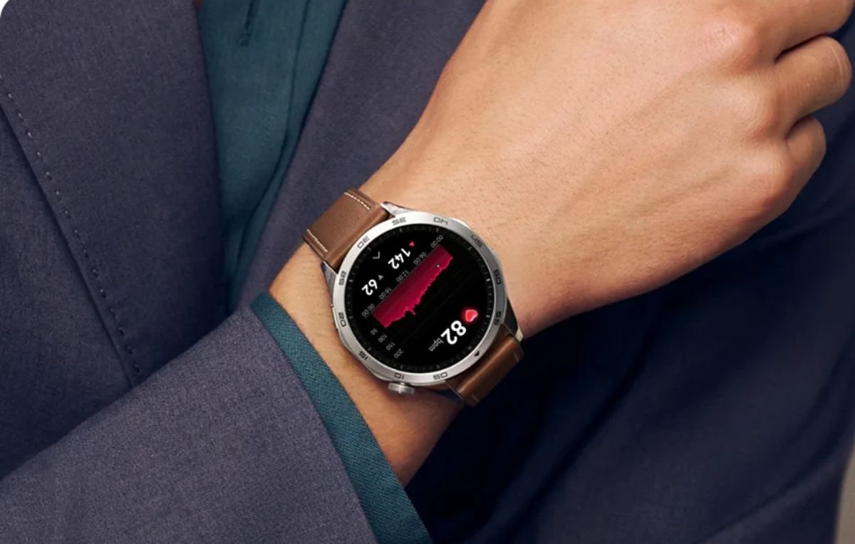 Huawei watch gt4 золотистый