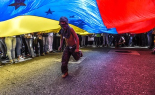 Des manifestants à Caracas, le 27 juin 2017