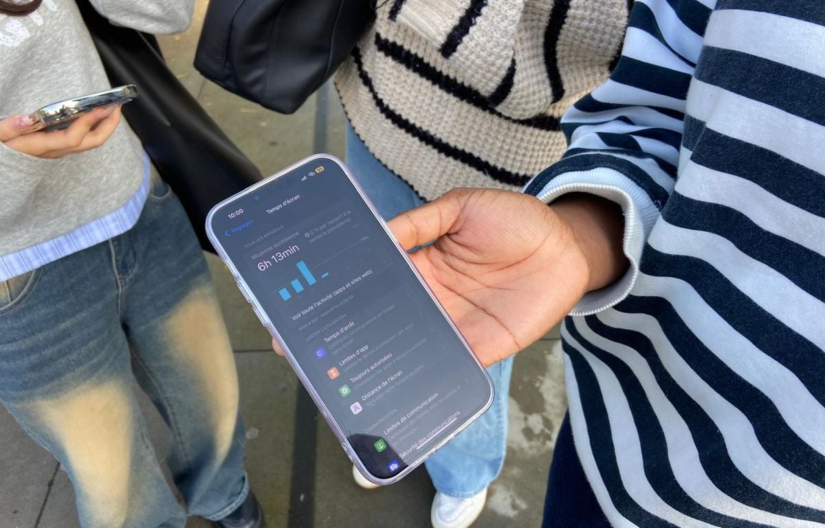Commission d'enquête TikTok : Que pensent les ados d'une possible interdiction du portable au lycée ?