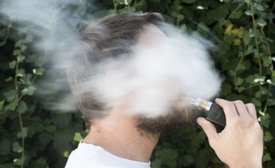 Illustration d'un vapotage.