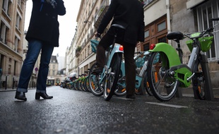 Plusieurs salariés grévistes de Vélib' ont reçu leur lettre de licenciement de l'opérateur Smovengo.