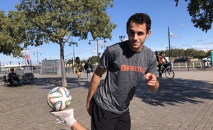 Jonathan Paul va défendre son titre de champion de France de football freestyle ce week-end à Paris.