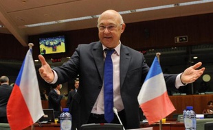Le ministre français des Finances Michel Sapin, le 6 mai 2014 à Bruxelles