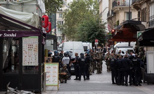 Les enquêteurs privilégient la thèse d'un acte malveillant qui serait l'oeuvre de hackers, après la fausse alerte qui a provoqué samedi une vaste opération antiterroriste dans le centre de Paris