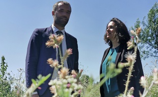 Michaël Delafosse et Carolie Mantion, unis autour de l'écologie.