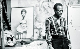 L'exposition« We Want Miles » retrace chronologiquement le parcours du trompettiste devenu un mythe.