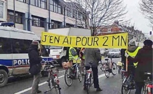 Deux minutes de blocage à Fives