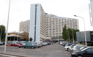 Bordeaux, 23 juin 2011. - Hopital Pellegrin de Bordeaux. Photo : Sebastien Ortola