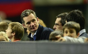 Le gendre du roi d'Espagne, Iñaki Urdangarin, mis en cause dans une enquête judiciaire pour corruption, aurait reçu une offre pour travailler au Qatar dans le milieu du handball, sport dont il est médaillé olympique, selon des médias espagnols.