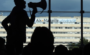 La gestion des risques psychosociaux fait débat à l'université d'Aix Marseille.
