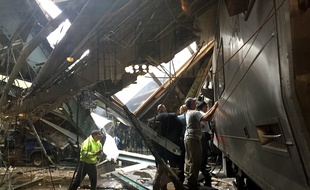 Un accident de train a fait plusieurs un mort et 100 blessés à Hoboken, aux Etats-Unis, le 29 septembre 2016.