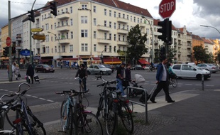 Le 9 septembre 2015 dans le quartier de Neukölln, à proximité d'un gymnase reconverti en centre d'hébergement d'urgence pour des réfugiés.