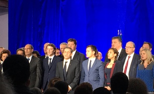 Nicolas Sarkozy et ses soutiens à Saint-André-Lez-Lille le 8 mai 2016.
