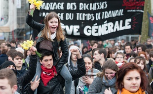 Manifestants contre le projet de loi travail, le 31 mars 2016 à Nantes.