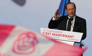 François Hollande, candidat socialiste à la présidentielle, a estimé vendredi en Moselle qu'il représentait "déjà plus que la gauche", au lendemain de la décision du président du Modem, François Bayrou, de voter pour lui dimanche au second tour du scrutin.