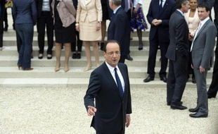 Après ses premiers pas berlinois mardi avec la chancelière Angela Merkel, François Hollande va plonger vendredi dans le grand bain diplomatique international, avec une visite à la Maison Blanche, un sommet du G8 à Camp David puis un sommet de l'Otan à Chicago.