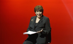 Roselyne Bachelot lit Les monologues du vagin au Theatre Bobino à Paris, le 7 mars 2018