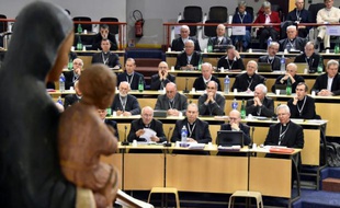 Les évêques lors de la conférence des évêques de France, le 3 novembre 2015 à Lourdes