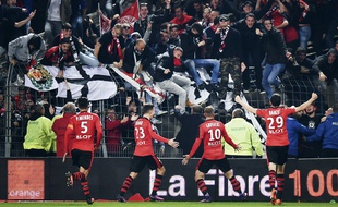 La folie dans le parcage rennais après le 2e but de Kamil Grosicki, à Nantes.