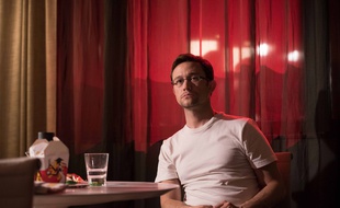 Joseph Gordon-Levitt dans Snowden d'Oliver Stone