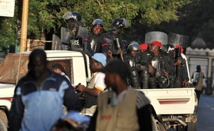 L'opposition sénégalaise appelle à un nouveau rassemblement interdit mardi après-midi dans le centre de Dakar contre la candidature du chef de l'Etat Abdoulaye Wade à la présidentielle de dimanche, ont annoncé à l'AFP deux de ses porte-parole.