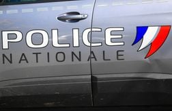 Un homme tué dans une fusillade et trois suspects en fuite près de Lyon