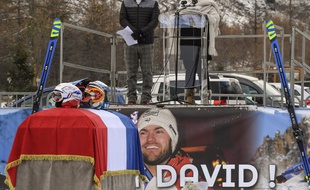 Jeannette Poisson, lors de la cérémonie en mémoire de son fils David, le 26 novembre 2017.