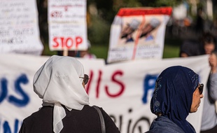 Des manifestants rassemblés à Lyon, le 26 octobre 2019.
