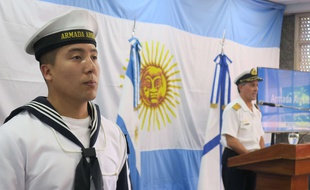 Un porte-parole de la Marine argentine lors d'une conférence de presse à Buenos Aires, le 4 décembre 2017.
