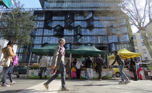Un marché bio s'installe chaque mercredi après-midi sur le mail Mitterrand.