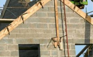 Le bâtiment fragilisé par le contexte économique.